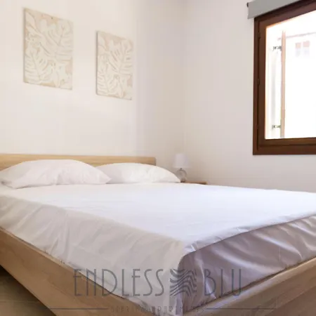 Endless Blu * Pyrgadikia