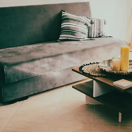 Endless Blu Pyrgadikia